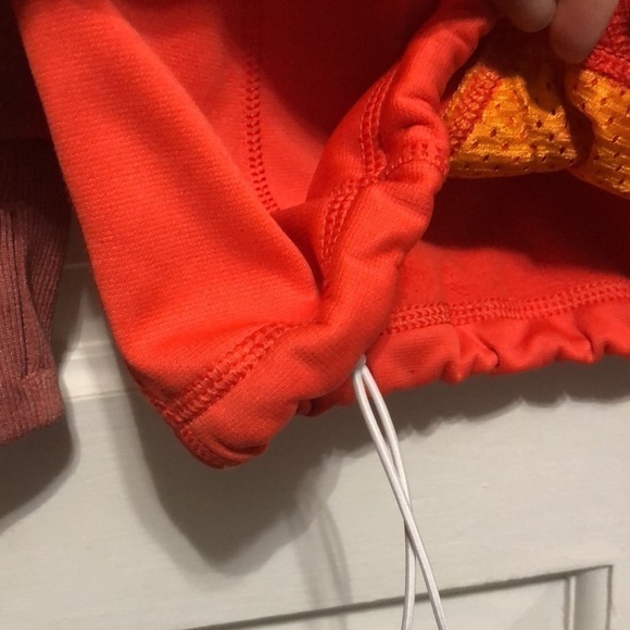 Nike Pullover Sweatshirt Hoodie Thermal-Fit Long Sleeve W/ Thumb Hole Size Small - Picture 2 of 5